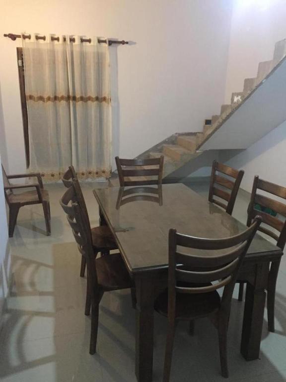 מיריסה Tinu Homestay מראה חיצוני תמונה